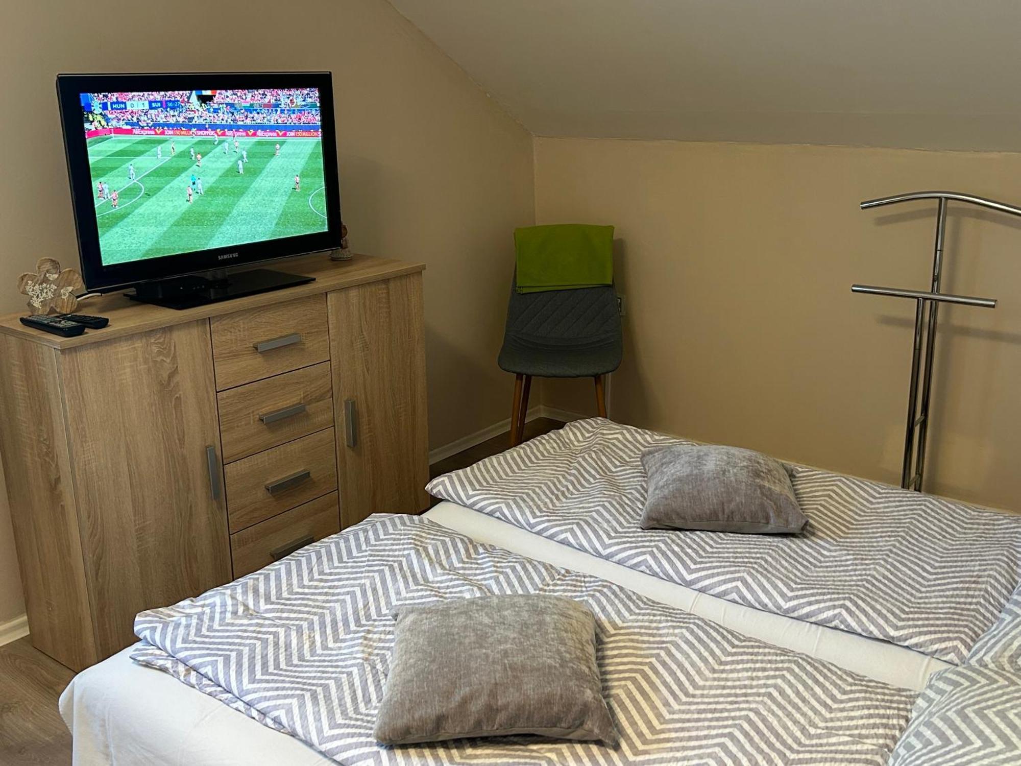 Noemi89 Apartman Сиофок Екстериор снимка